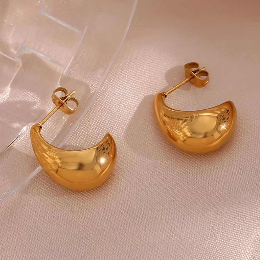 Drop Shipping Hollow Gold Plated Boat Shape Stud Earring Tarnish Free Stainless Steel Jewelry Earings Women