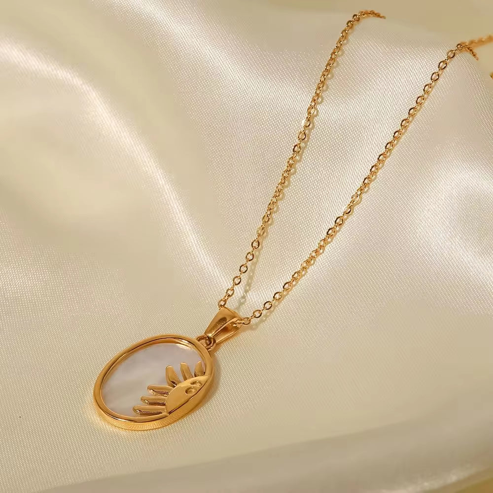 New Stainless Steel White Shell Sun Necklace 18K Gold Plated Oval Sun Shell Pendant Necklace