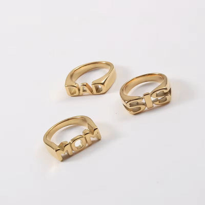 Trendy Tarnish Free High End 18K Gold Plated MOM DAD SISTER Stamp Rings Mothers Day Gift Stainless Steel Inspired Jewelry