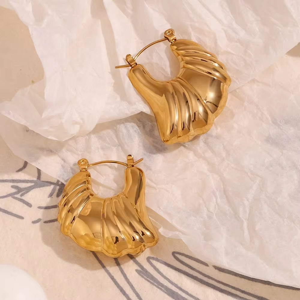 Hollow Wings Earrings Gold Plated Jewelry PVD Stainless Steel Hoop Earrings Wholesale