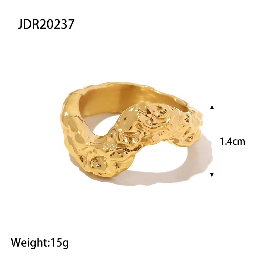 Punk 18K Gold Plated Stainless Steel V Shape Hammered Surface Minimalist Hip Hop Rings Jewelry