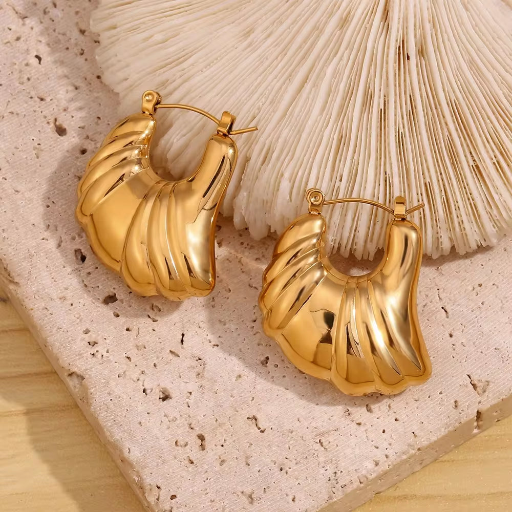 Hollow Wings Earrings Gold Plated Jewelry PVD Stainless Steel Hoop Earrings Wholesale