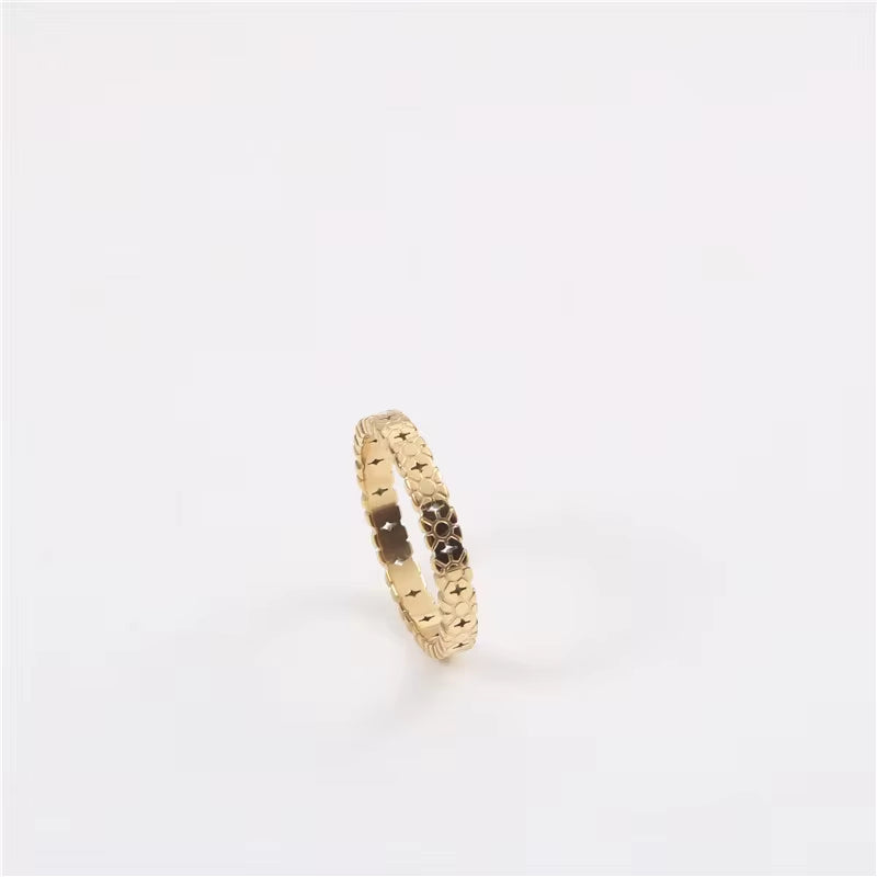 18K PVD Gold Plated 316L Stainless Steel Minimalist Daisy Thin Knuckle Ring