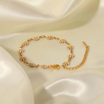 Charm 18K Gold Plated Stainless Steel Bracelets for Women White Daisy Chain Bracelet for Women