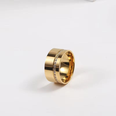 Wholesale 18K Gold Plated Dainty Zirconia Surround Band Stainless Steel Rings for Women Dainty Rings