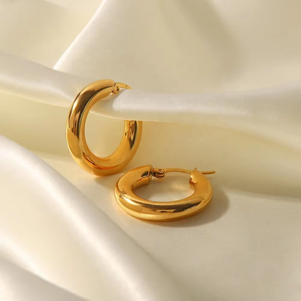 Classical Minimalist Chic Pairings Statement 18K PVD Gold Plated Stainless Steel Hoop Earrings