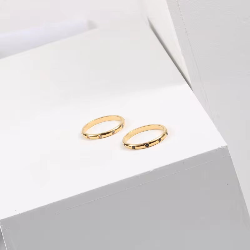 High End Waterproof Wholesale 18K Gold Plated Dot Diamond Steel Dainty Rings for Women