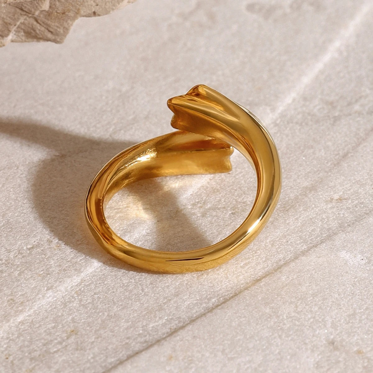 Asymmetric Ring